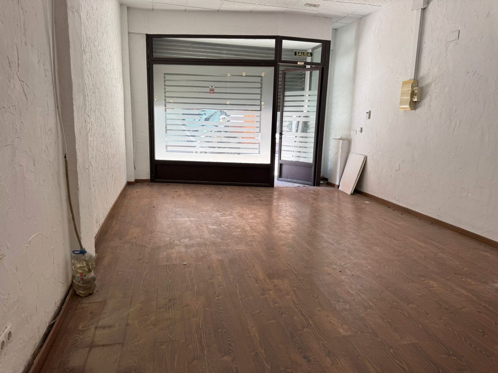 Premises for sale in Alicante / Alacant  with Air Conditioner and Parquet flooring