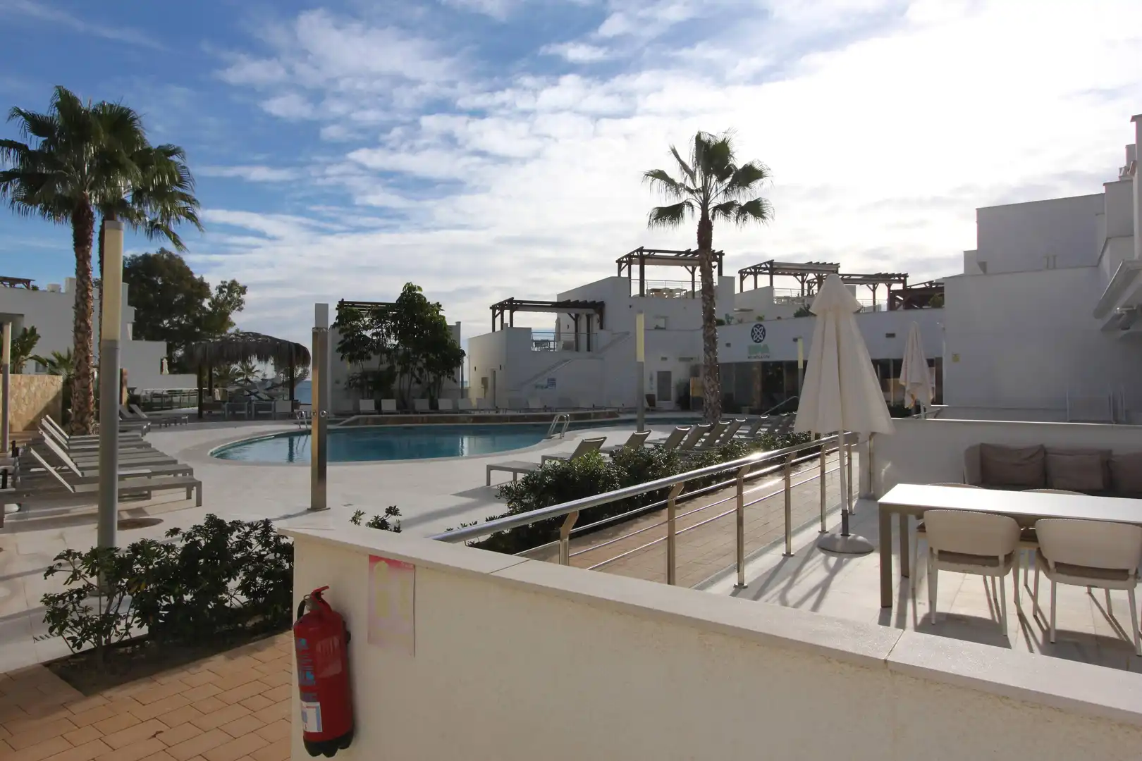 Schwimmbecken von Wohnungen zum Verkauf in El Campello
