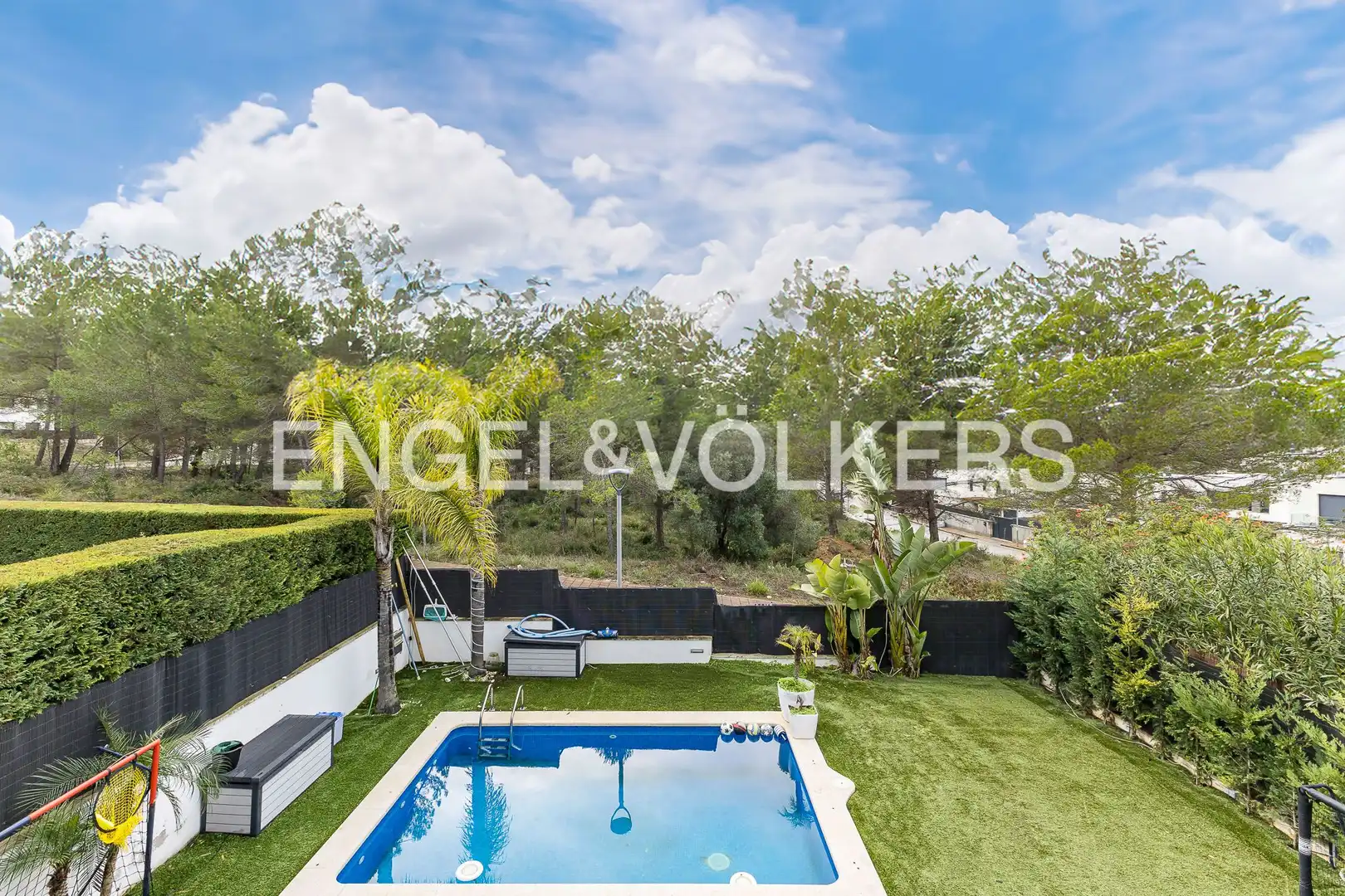 Piscina de Casa o chalet de alquiler en Sant Pere de Ribes con Aire acondicionado, Calefacción y Jardín privado