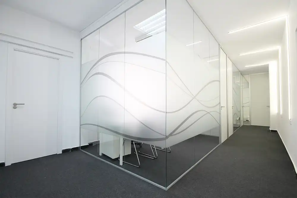 Büro zur Miete in Madrid mit Klimaanlage, Heizung und Möbliert