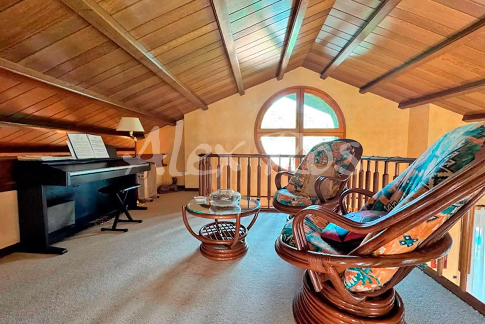 Sala d'estar de Casa o xalet en venda en La Seu d'Urgell amb Aire condicionat, Calefacció i Jardí privat