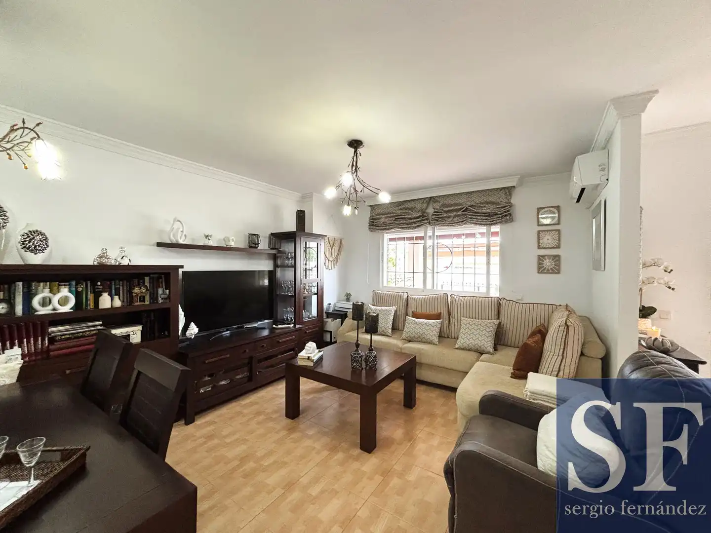 Sala d'estar de Casa adosada en venda en Vélez-Málaga