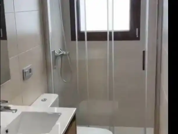 Badezimmer von Wohnung zur Miete in Olula del Río mit Klimaanlage, Privatgarten und Abstellraum