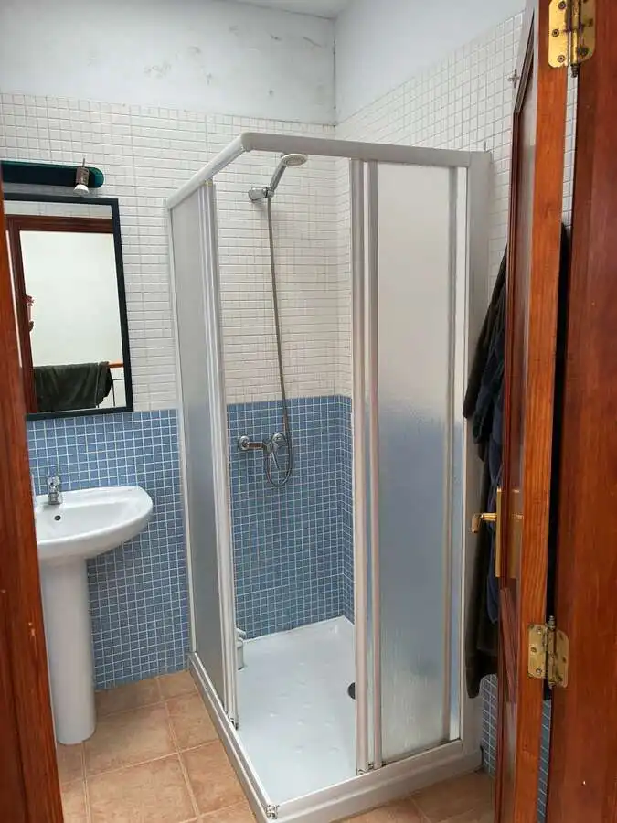 Badezimmer von Maisonette zum Verkauf in Haría mit Terrasse, Abstellraum und Möbliert