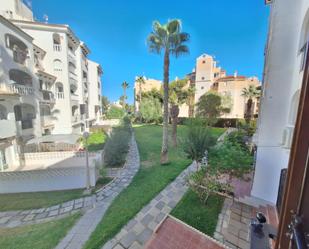 Vista exterior de Apartament de lloguer en Torrevieja amb Aire condicionat, Jardí privat i Terrassa