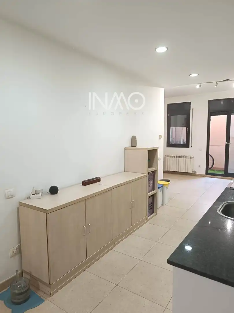 Piso en venta en Rubí con Calefacción y Terraza