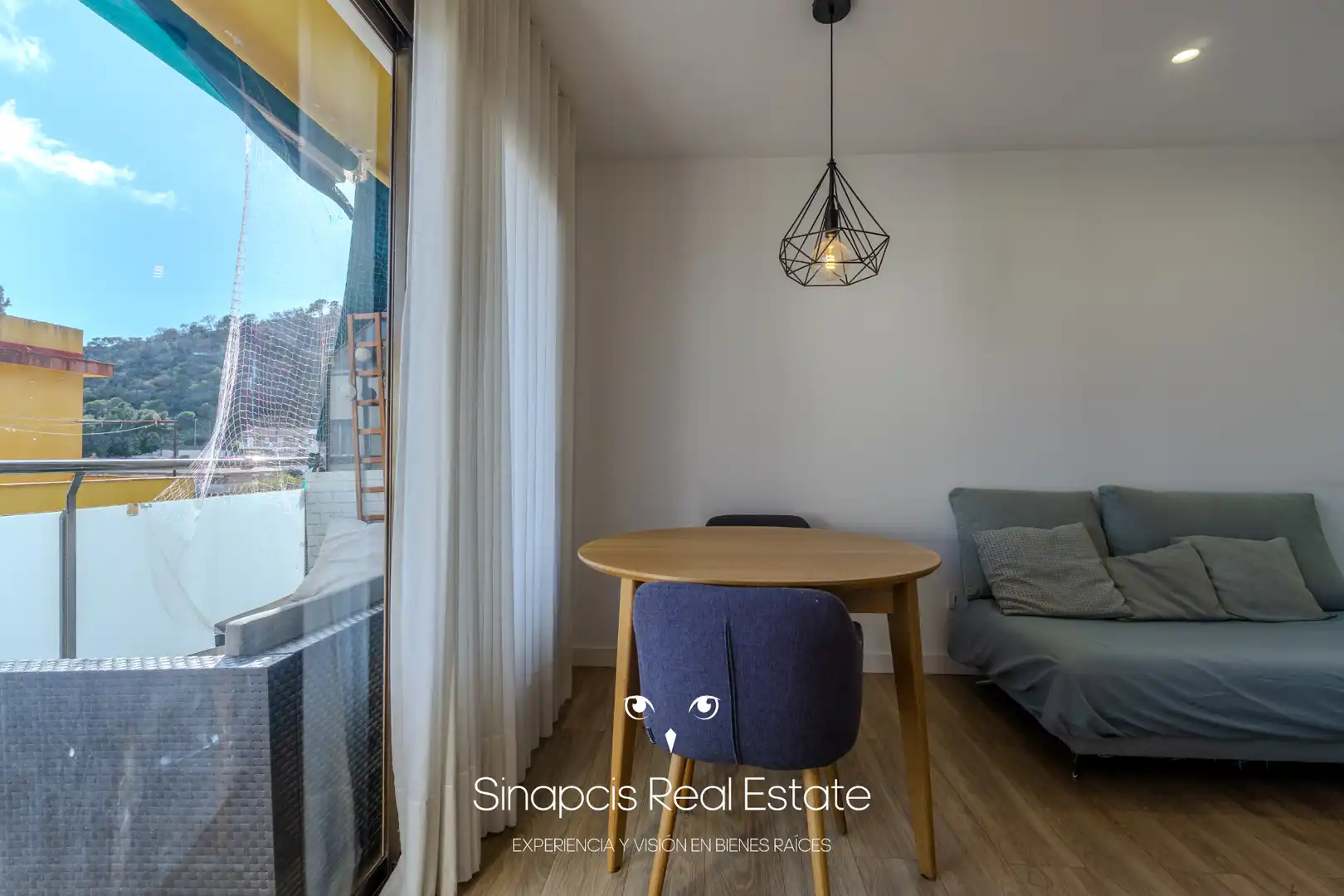 Wohnzimmer von Wohnung zum Verkauf in Castelldefels mit Klimaanlage, Heizung und Parkett