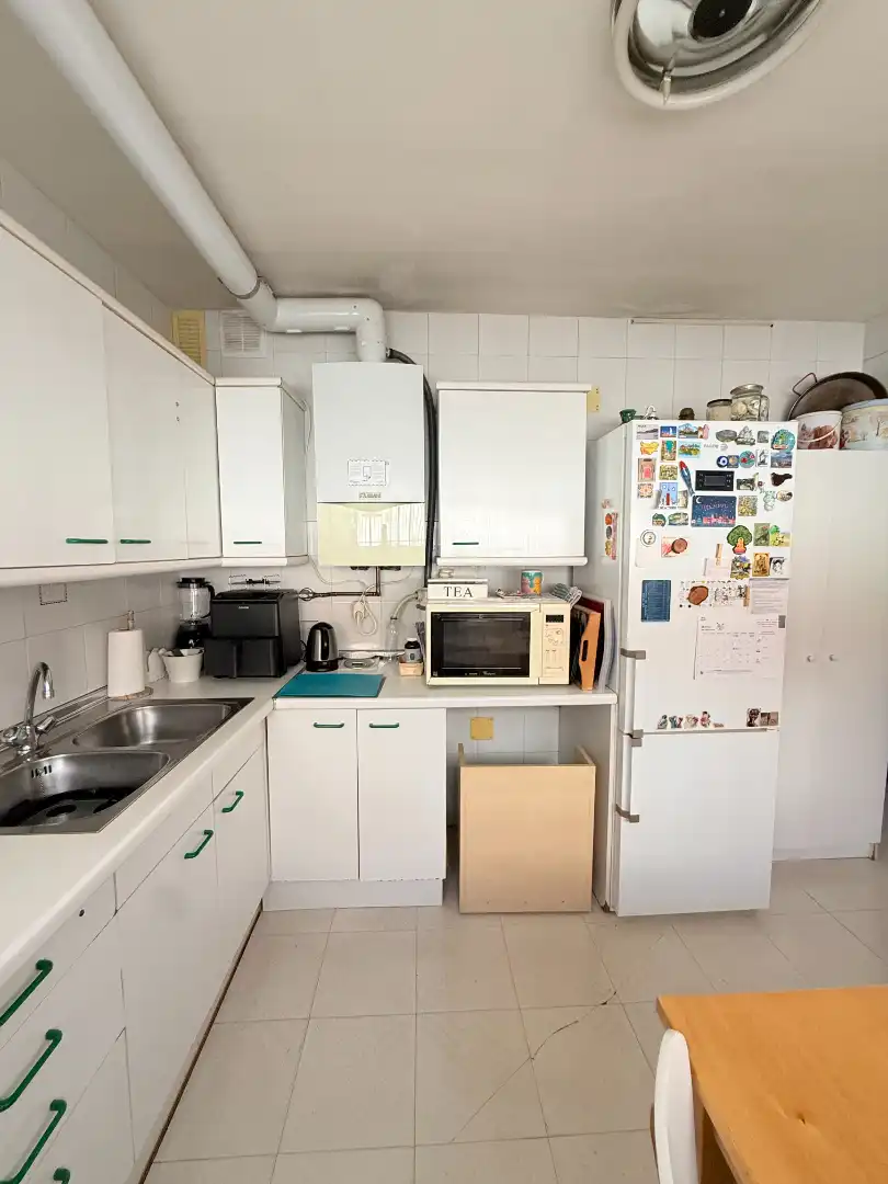 Cocina de Casa adosada en venta en San Sebastián de los Reyes con Aire acondicionado, Calefacción y Jardín privado