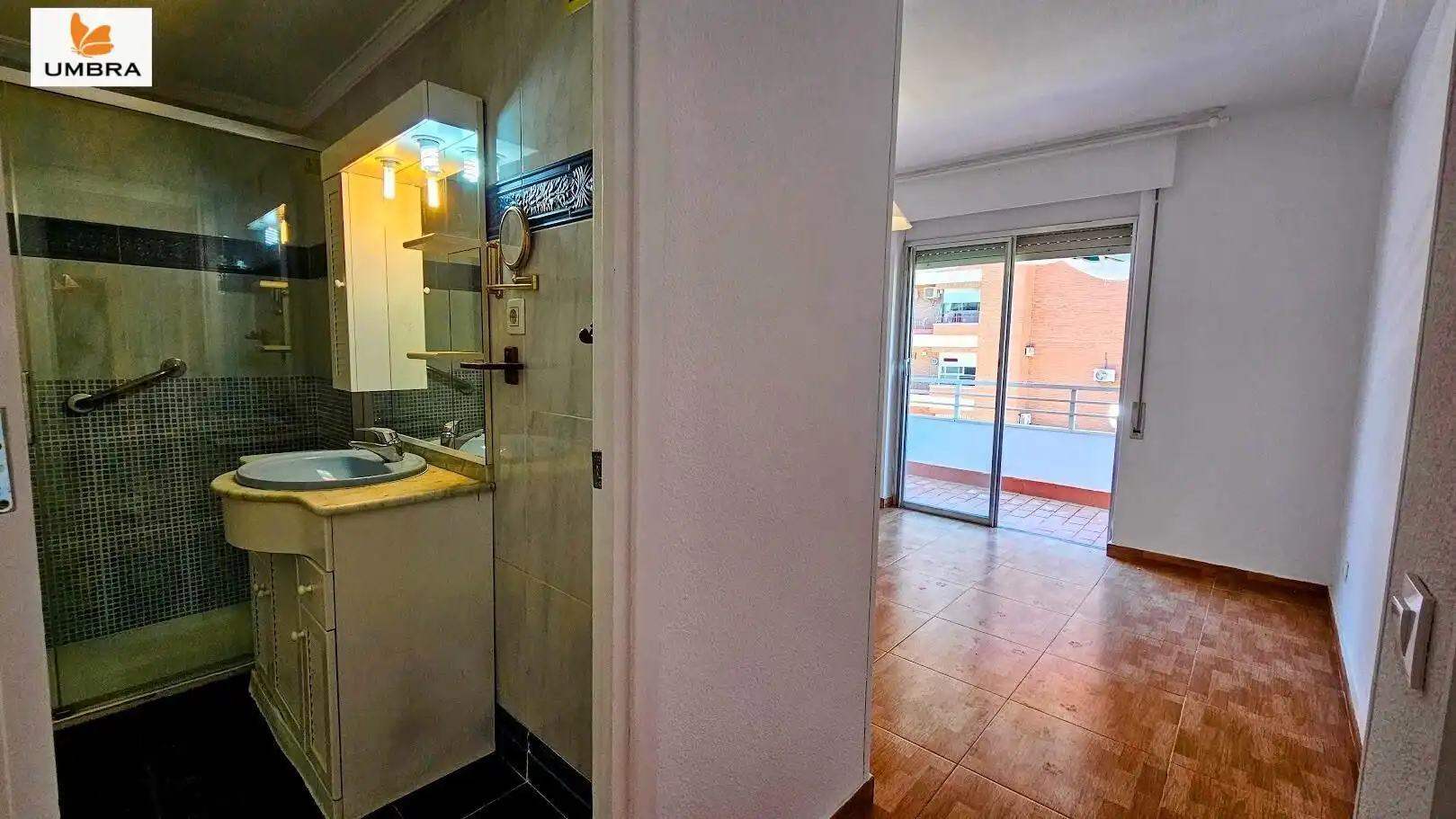 Kitchen of Flat for sale in Jerez de la Frontera  with Air Conditioner, Heating and Terrace
