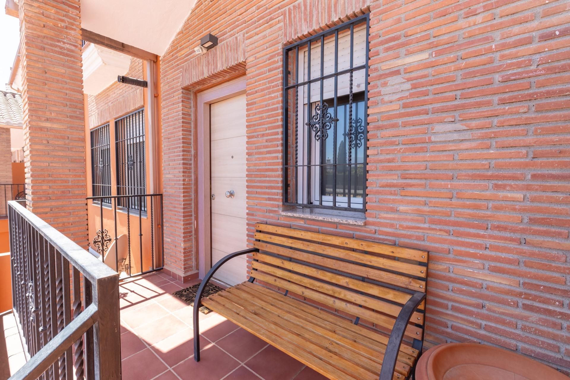 Terrassa de Casa adosada en venda en Vegas del Genil amb Aire condicionat, Calefacció i Balcó