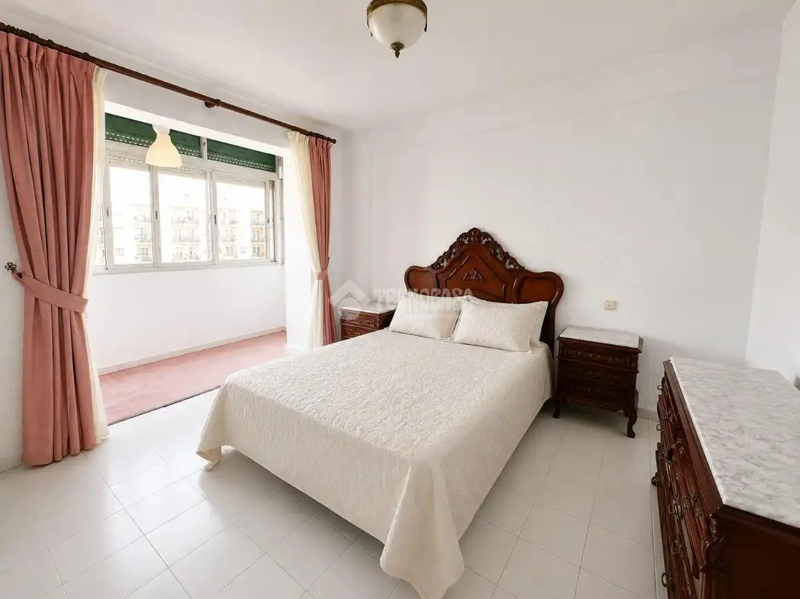 Bedroom of Flat for sale in Málaga