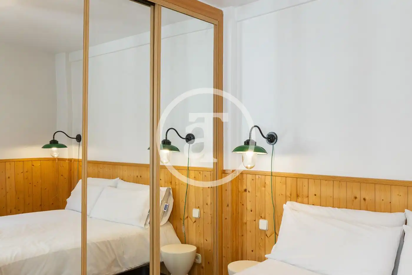 Habitación de Ático de alquiler en Madrid con Aire acondicionado, Calefacción y Amueblado