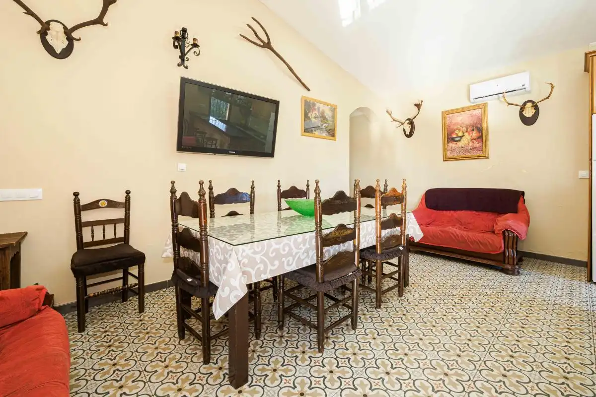 Comedor de Finca rústica en venta en Aracena con Aire acondicionado, Calefacción y Jardín privado