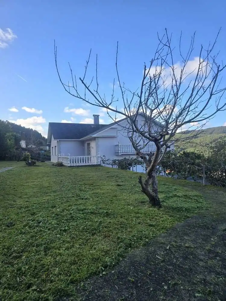 Casa con jardín en venta en Valdoviño, imagen 4
