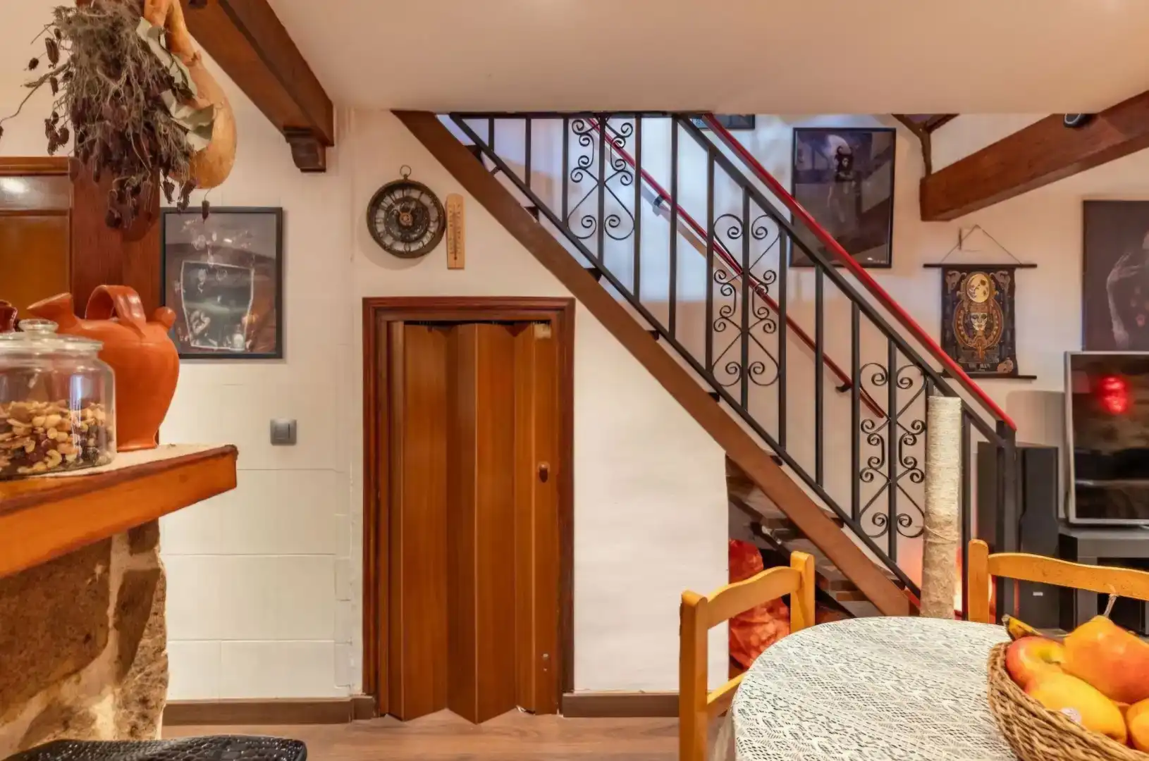 Casa adosada en venda en Valverde de la Vera amb Aire condicionat, Parquet i Moblat
