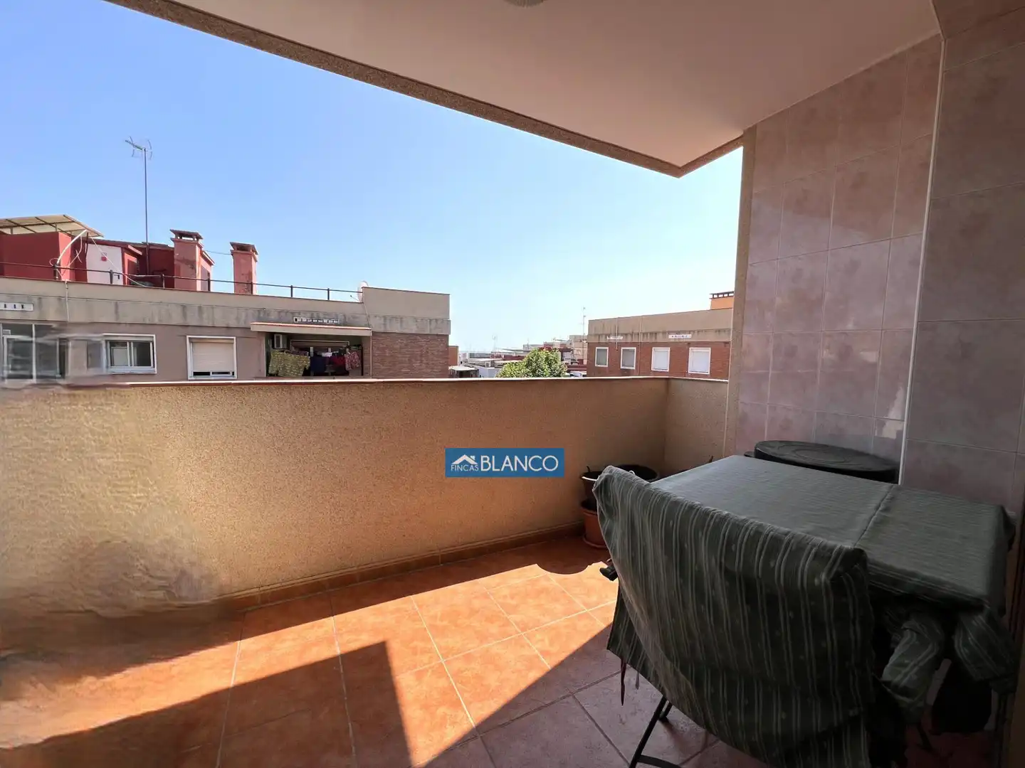 Terrassa de Pis en venda en Cornellà de Llobregat amb Aire condicionat, Calefacció i Balcó