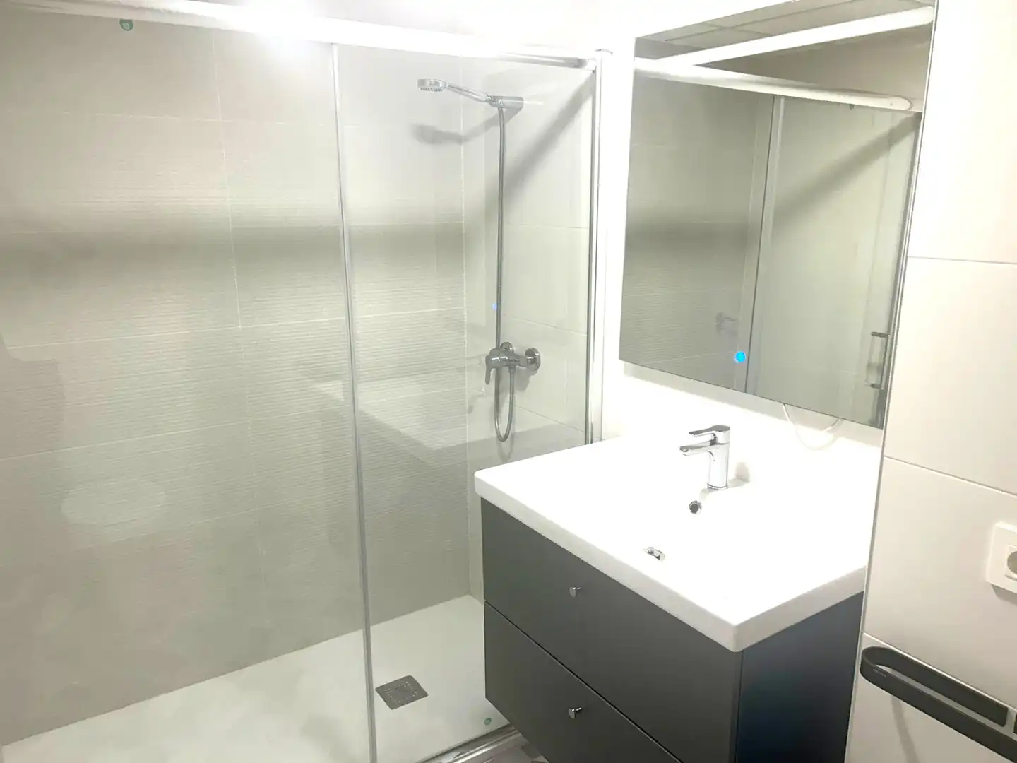 Bany de Apartament de lloguer en Murcia amb Aire condicionat, Calefacció i Moblat