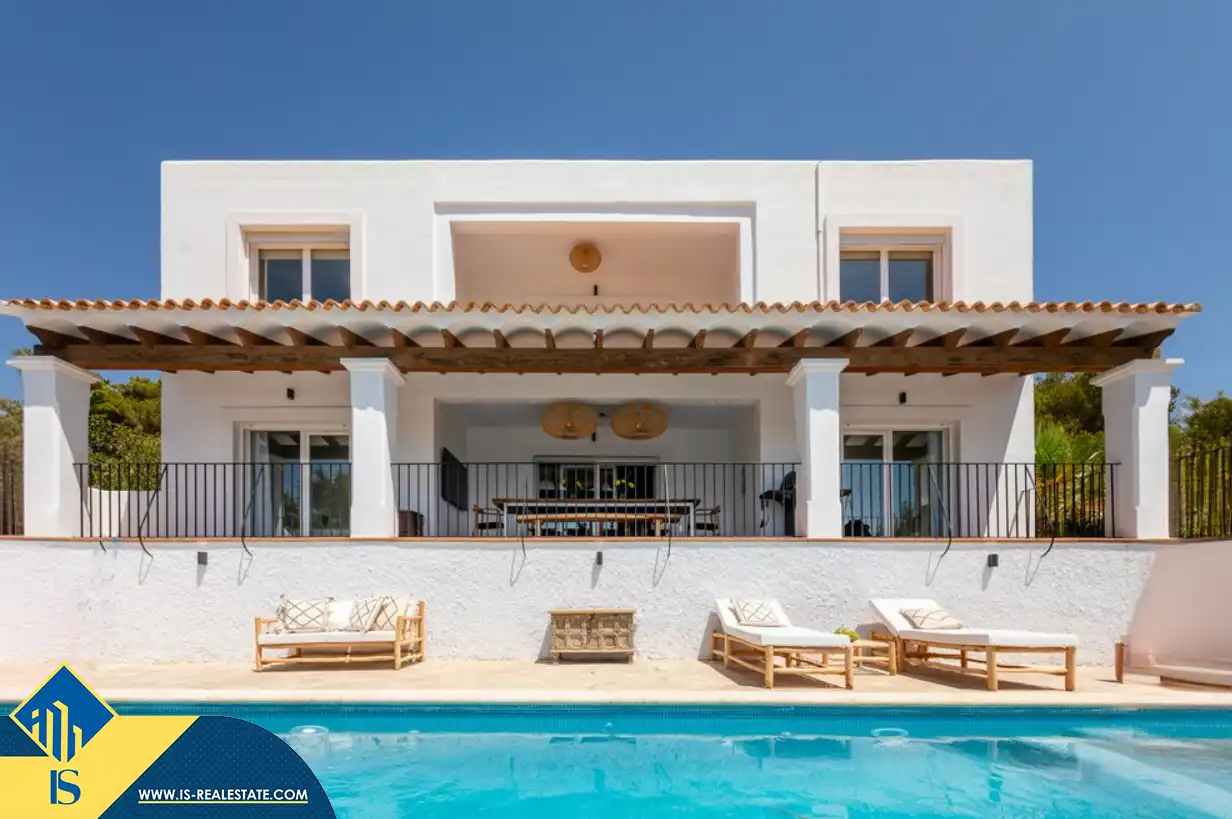Vista exterior de Casa o xalet en venda en Santa Eulària des Riu amb Aire condicionat, Calefacció i Jardí privat