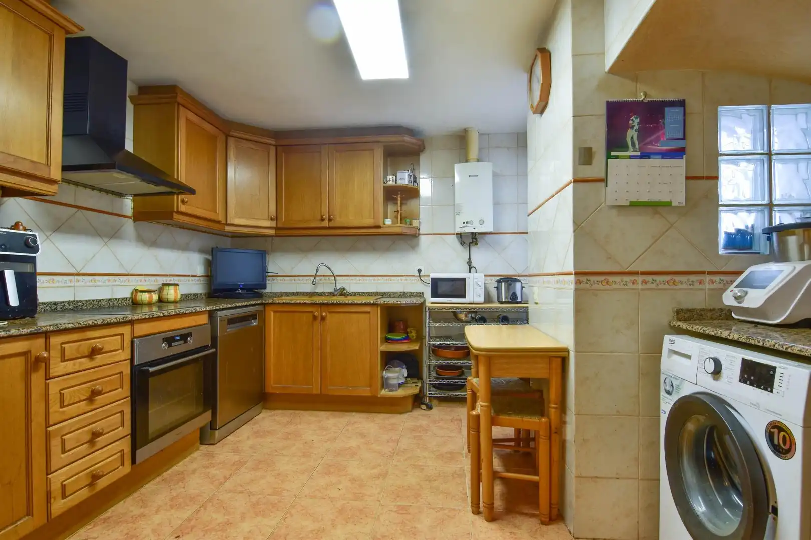 Kitchen of Duplexes for sale in Catarroja  with Private garden, Terrace and Storage room
