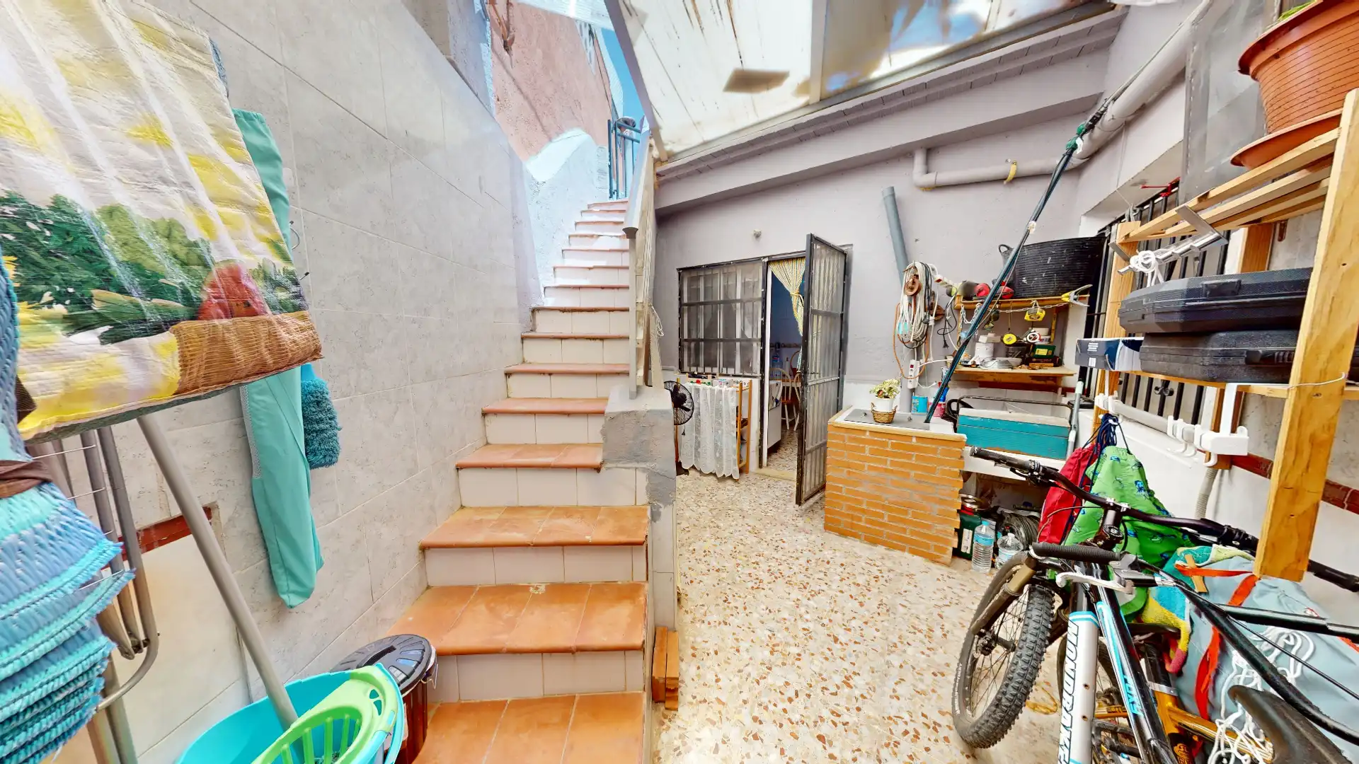 Haus oder Chalet zum Verkauf in El Campello mit Klimaanlage, Terrasse und Möbliert