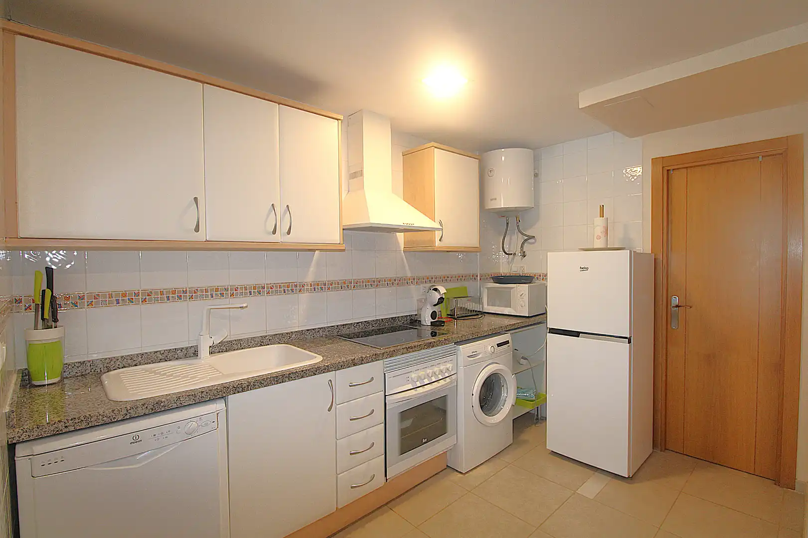 Cocina de Apartamento en venta en Dénia con Aire acondicionado, Terraza y Amueblado