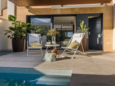 Villa mit Pool zum Verkauf in Calle Andrés Hernández Ros