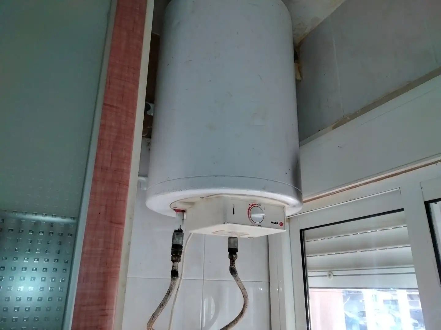 Bathroom of Flat for sale in Madrid