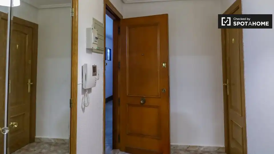 Piso de alquiler en Valencia con Aire acondicionado, Calefacción y Amueblado