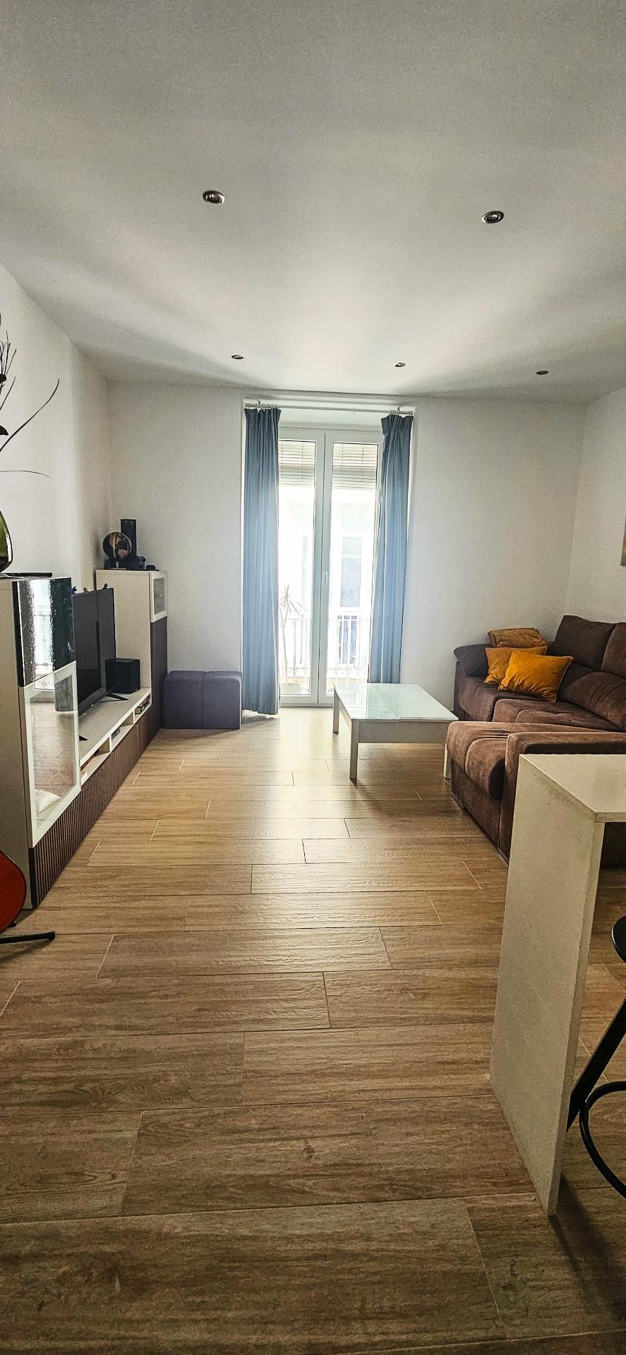 Sala d'estar de Apartament en venda en  Cádiz Capital