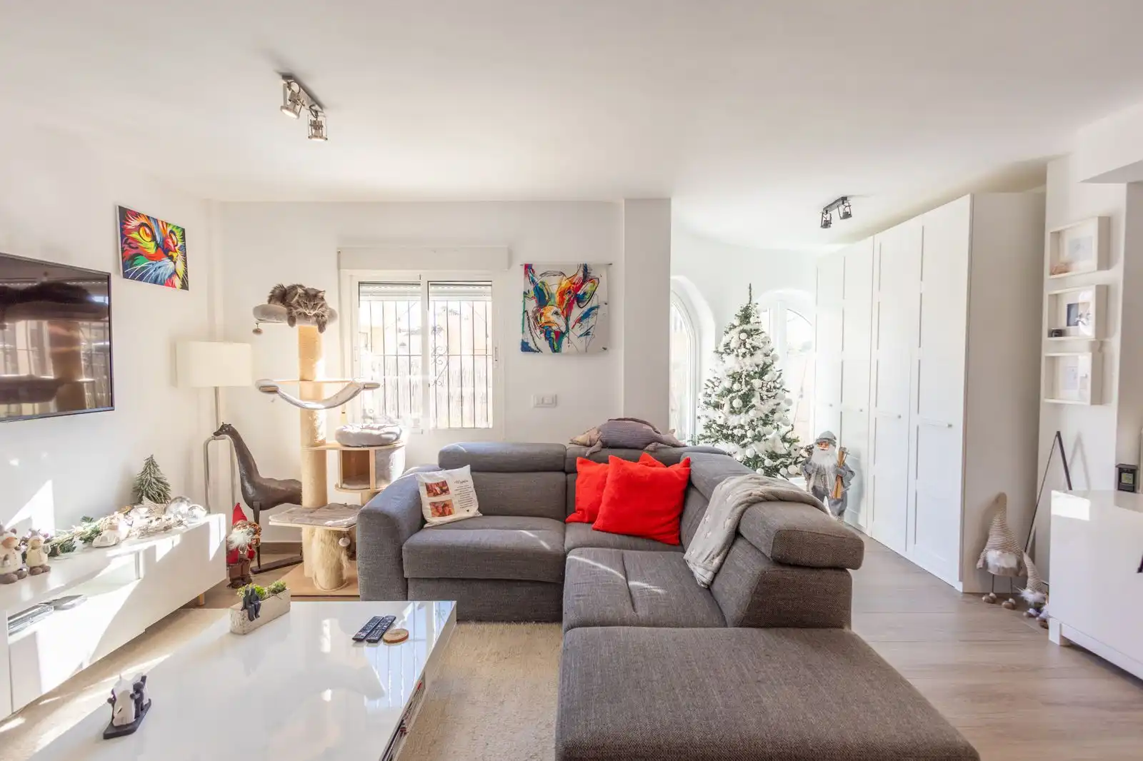 Sala de estar de Casa adosada en venta en Orihuela con Jardín privado, Terraza y Piscina