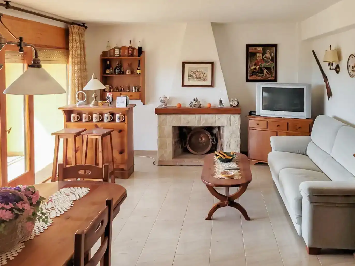 Sala d'estar de Casa o xalet en venda en La Fresneda amb Aire condicionat i Balcó