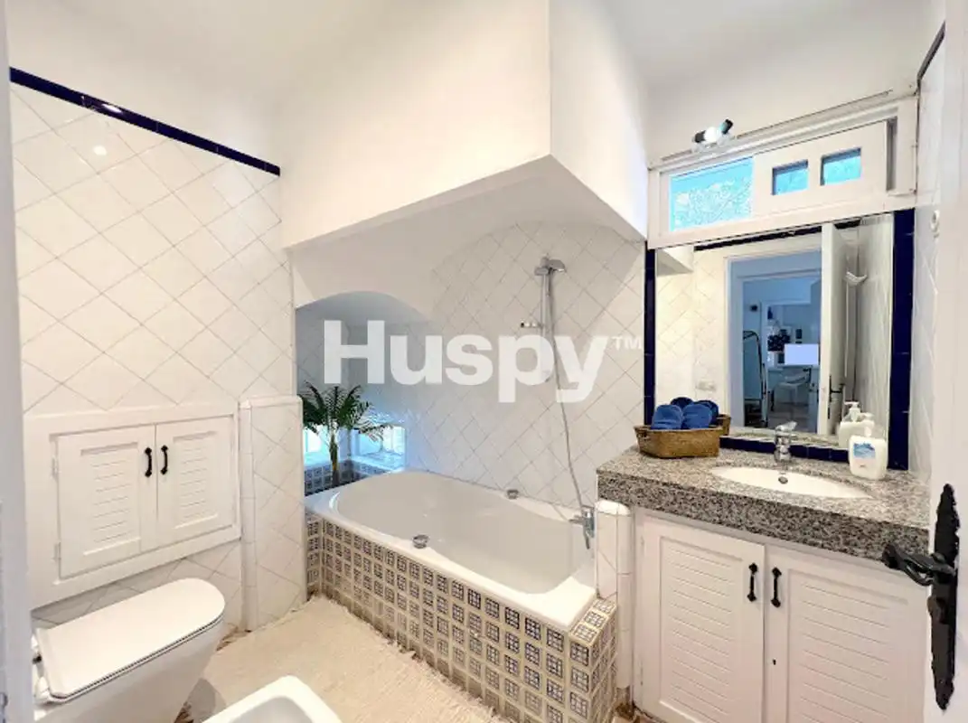 Casa con piscina en venta en Carrer Guillem De Montgri, imagen 34