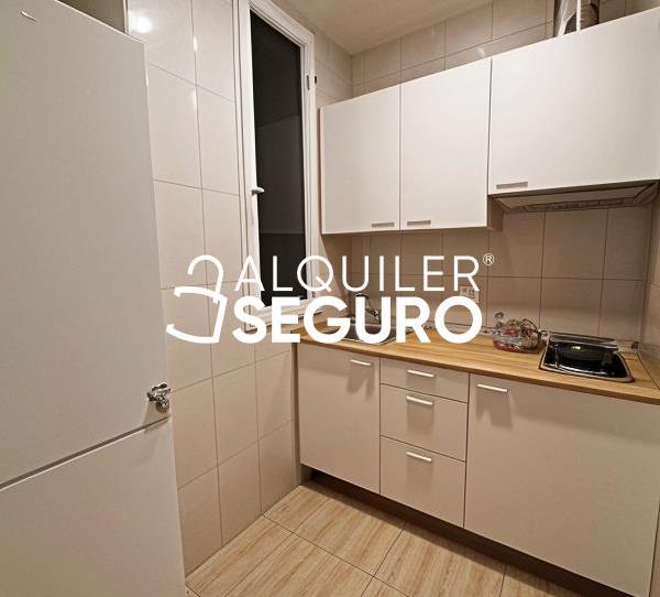 Photo 1 of Flat to rent in Del Pico Cejo, Numancia, Madrid