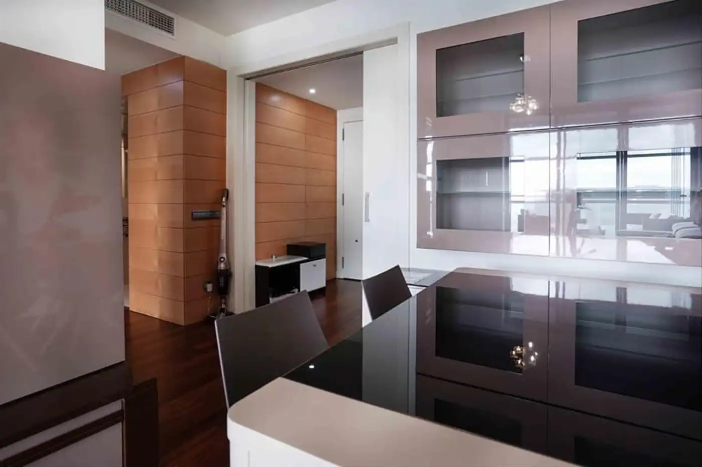 Comedor de Piso de alquiler en Barcelona con Aire acondicionado, Calefacción y Terraza