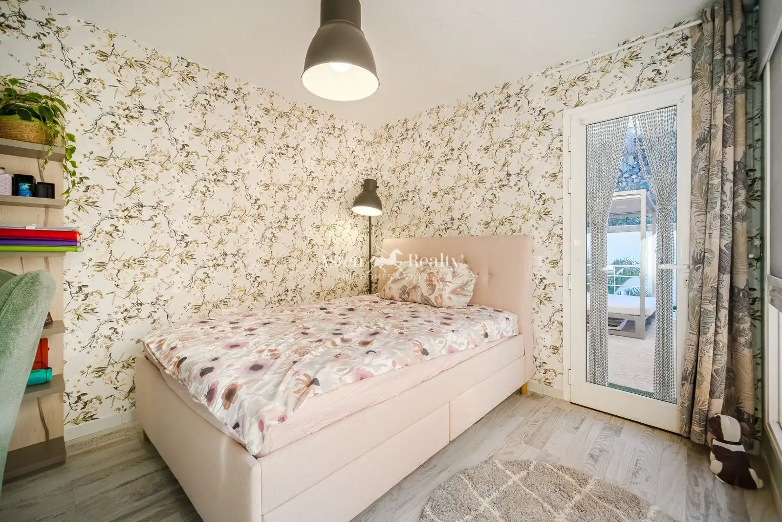 Schlafzimmer von Einfamilien-Reihenhaus zum Verkauf in Arona mit Klimaanlage, Terrasse und Abstellraum