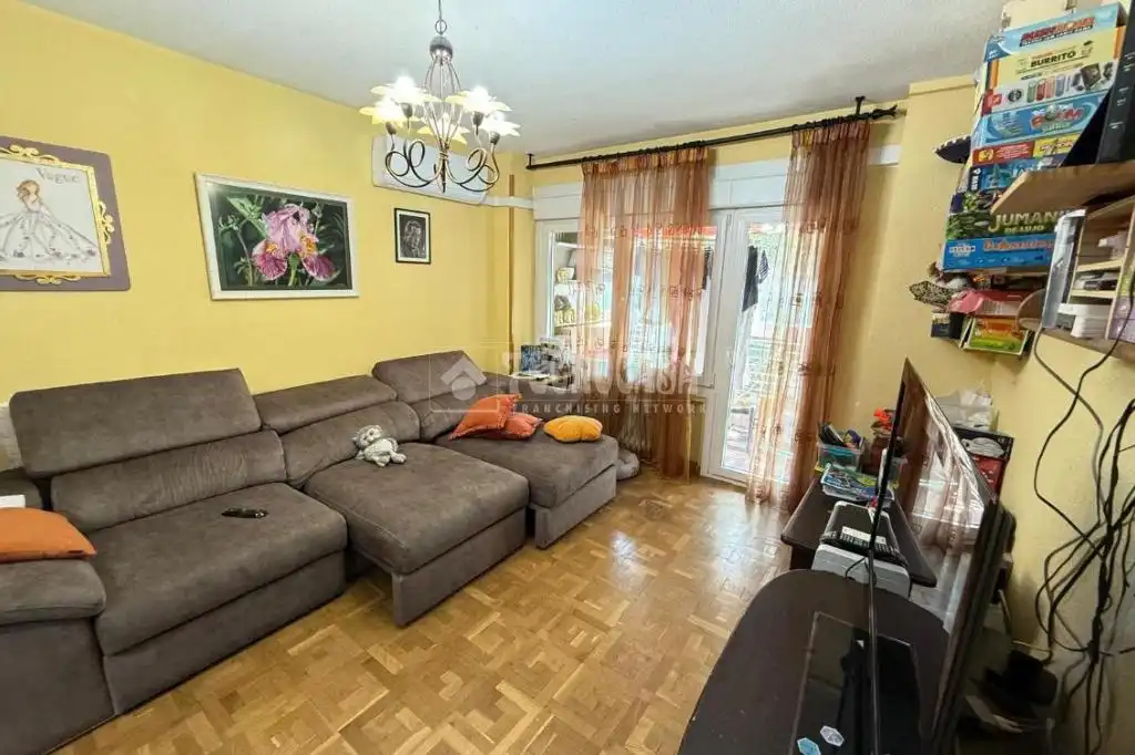 Sala de estar de Piso en venta en Madrid con Aire acondicionado, Calefacción y Parquet