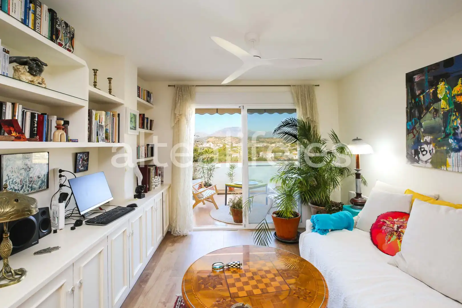 Schlafzimmer von Dachboden zum Verkauf in Altea mit Klimaanlage und Terrasse
