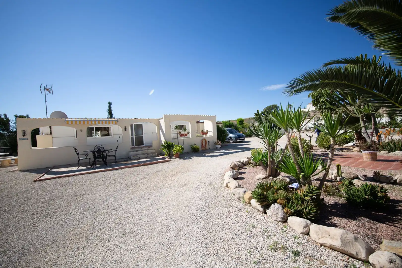 Vista exterior de Casa o xalet en venda en Mutxamel amb Aire condicionat, Calefacció i Jardí privat