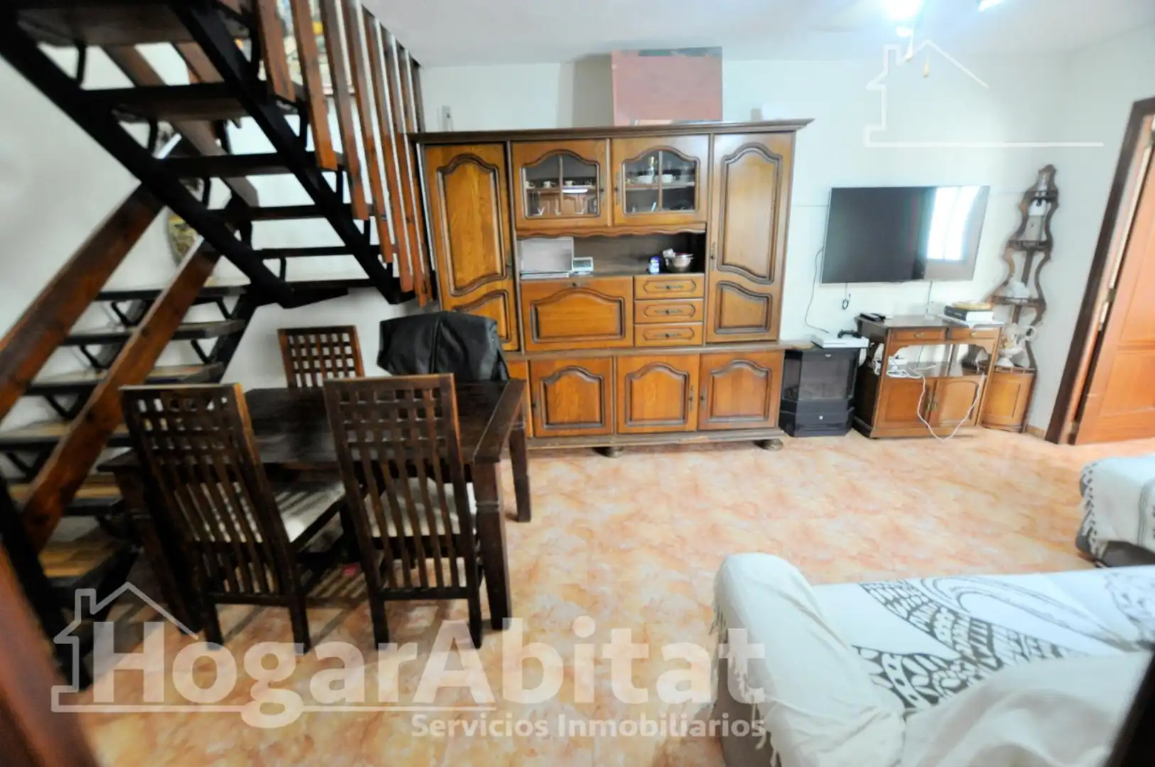 Sala d'estar de Casa adosada en venda en Valencia amb Aire condicionat, Calefacció i Terrassa