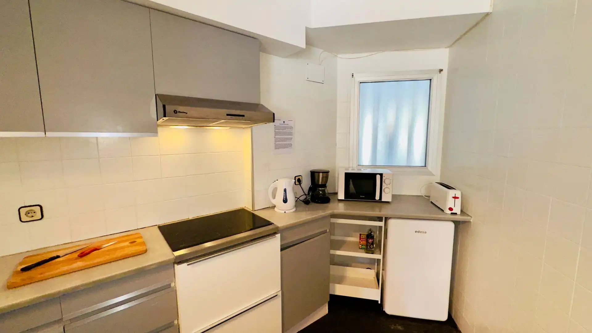 Cocina de Piso en venta en L'Estartit con Terraza, Amueblado y Lavadora