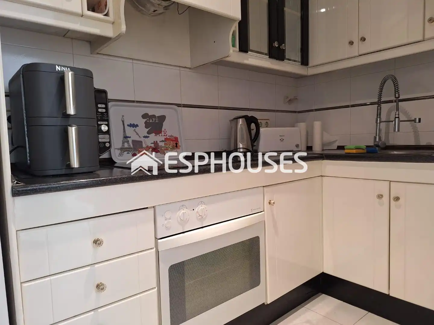 Cocina de Apartamento en venta en Guardamar del Segura con Aire acondicionado, Calefacción y Trastero
