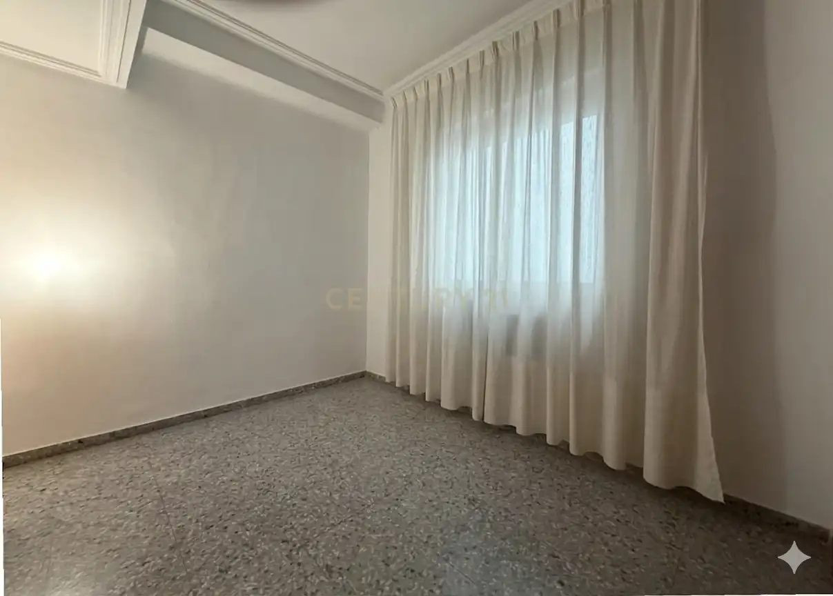 Bedroom of Flat for sale in Cáceres  with Air Conditioner and Washing machine