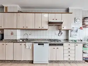 Cuina de Pis en venda en A Coruña Capital  amb Calefacció, Parquet i Terrassa