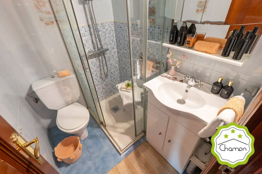 Baño de Piso en venta en Bilbao  con Calefacción, Amueblado y Balcón