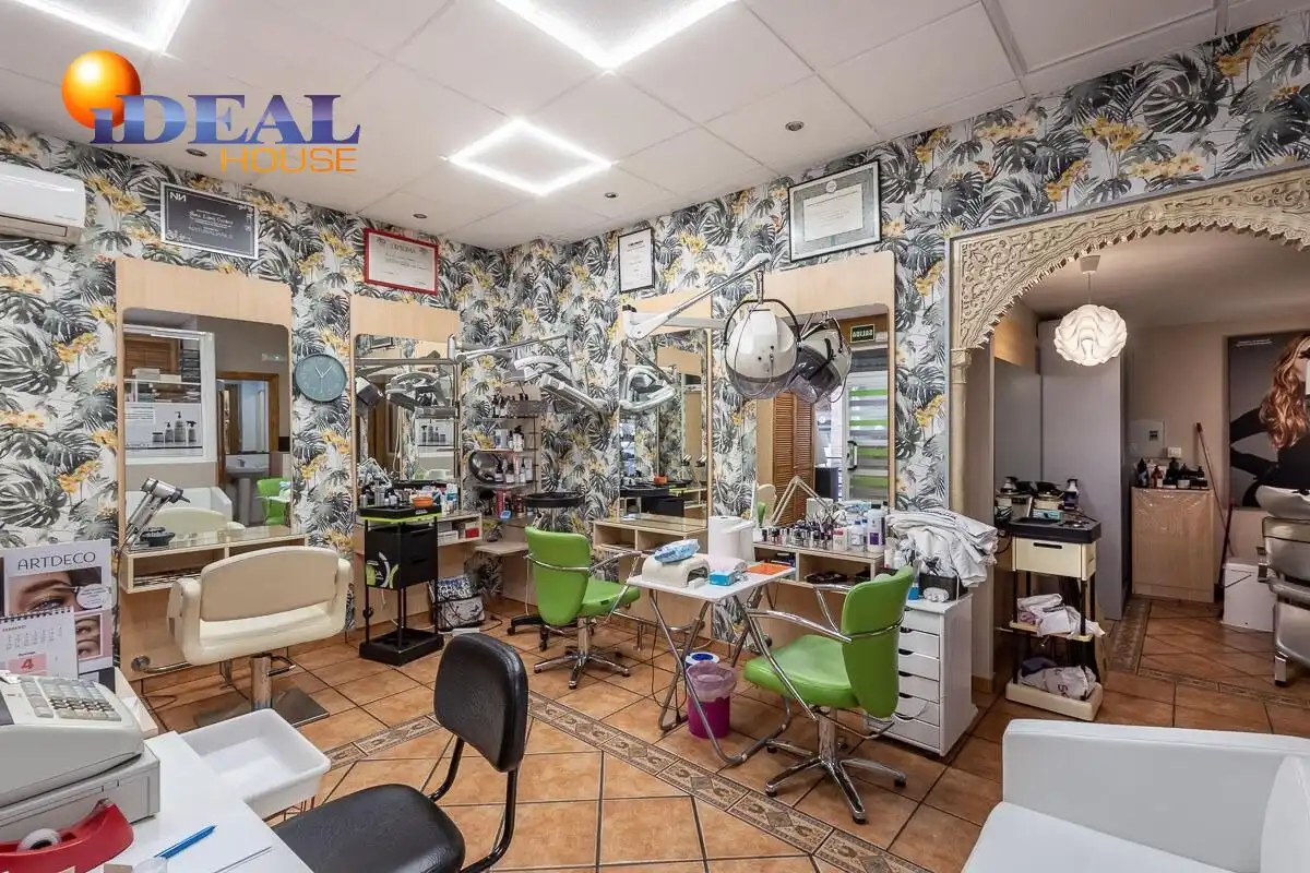 Local comercial en venda a Beiro, imagen 4
