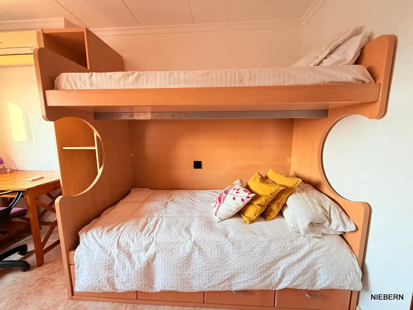Habitación de Piso de alquiler en Cartagena con Aire acondicionado, Amueblado y Horno