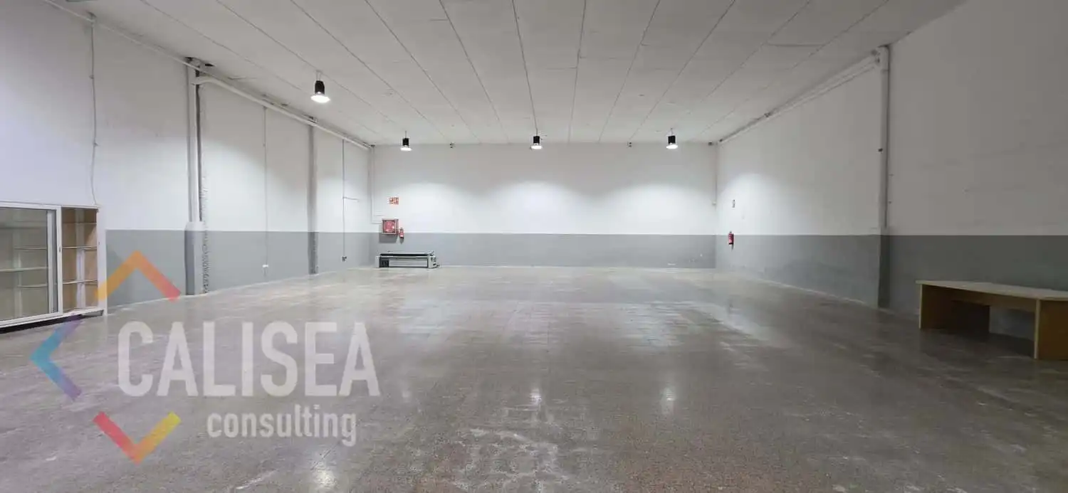 Nave industrial de alquiler en Sabadell