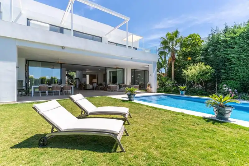 Terraza de Casa o chalet de alquiler en Elviria - Cabopino