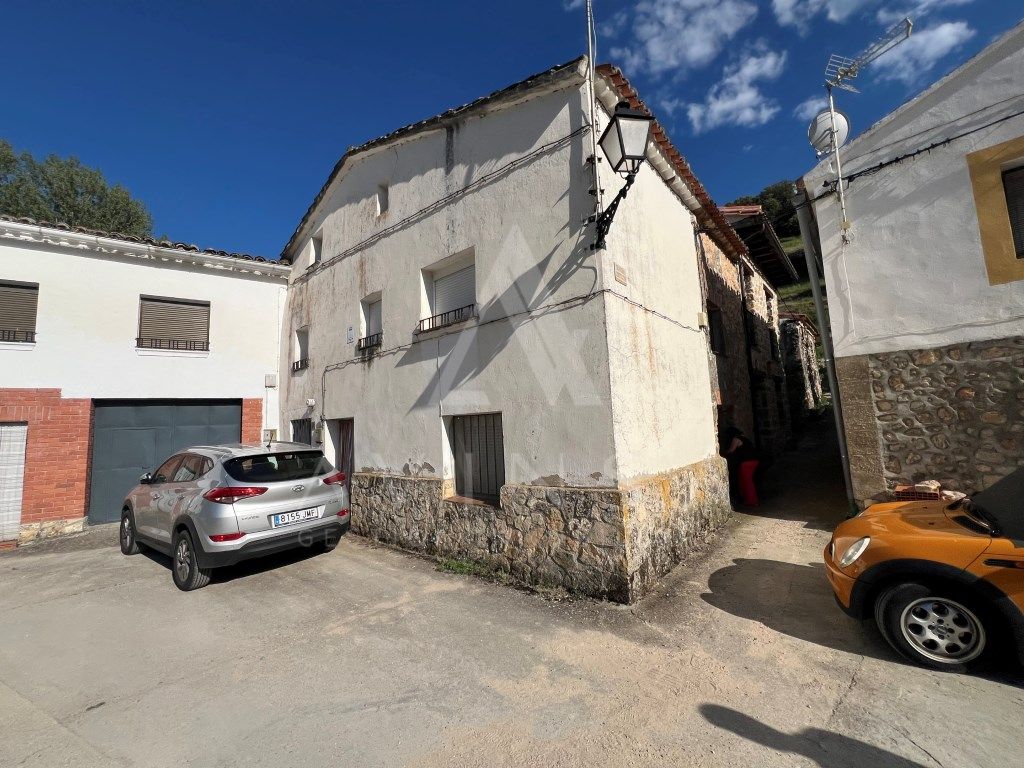 Exterior view of House or chalet for sale in Sigüenza