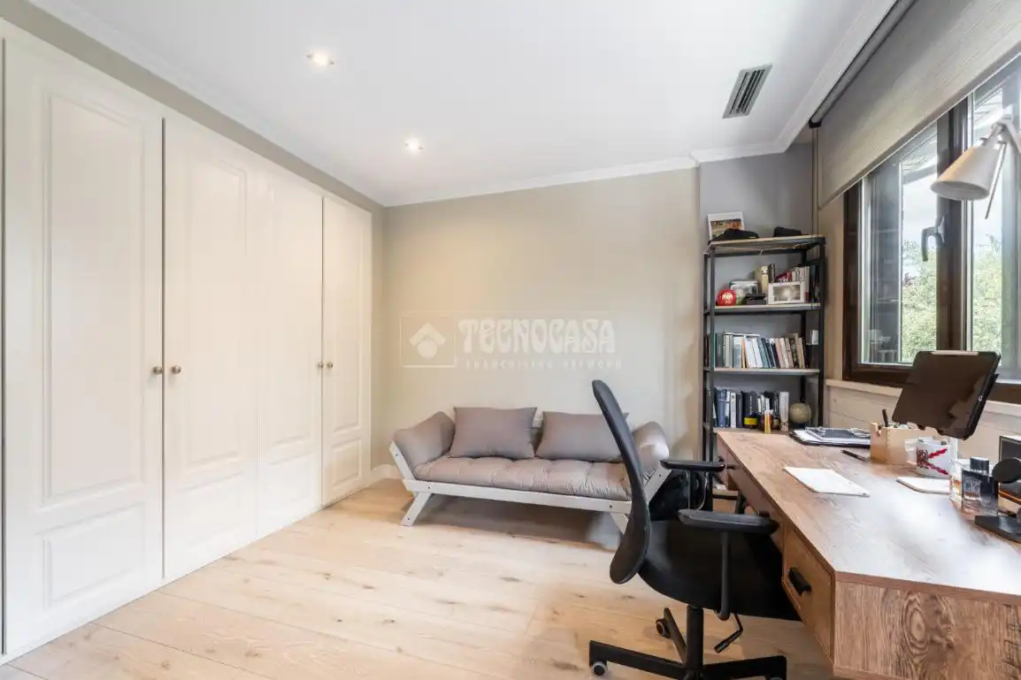 Habitación de Casa adosada en venta en Torrelodones con Calefacción, Terraza y Balcón